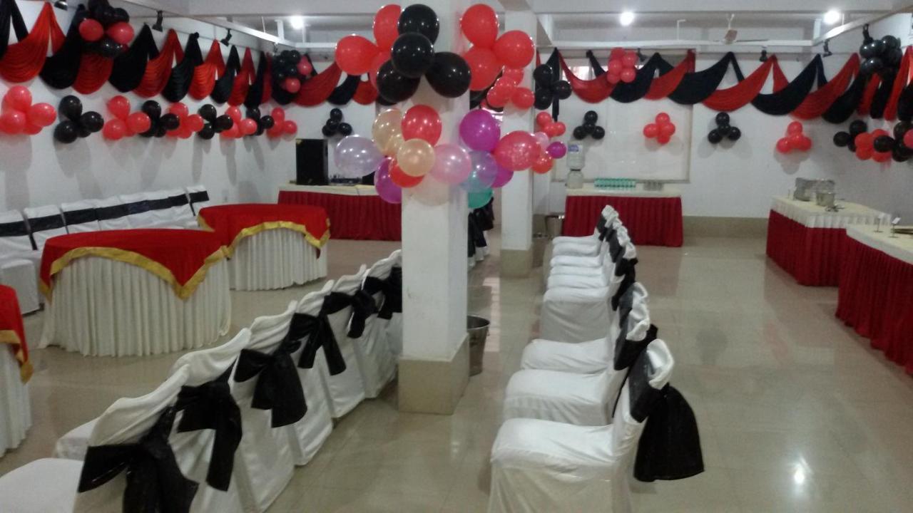 Hotel Tapti Saral Bhopal Zewnętrze zdjęcie